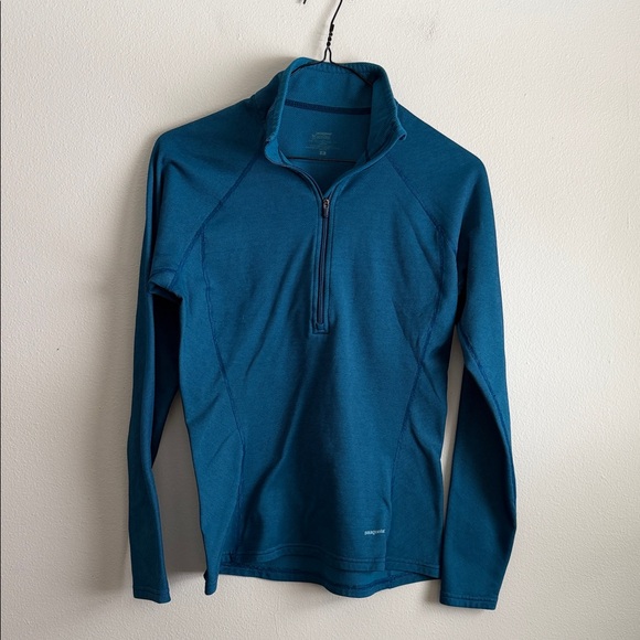 Patagonia Tops - Patagonia Capilene 3 zip neck